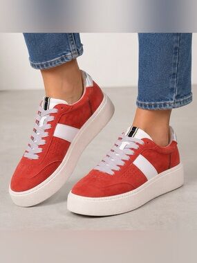 SHU SHOP Stacey Coral Suede Platform Sneakers Women’s Size 9 Lace-Up Casual